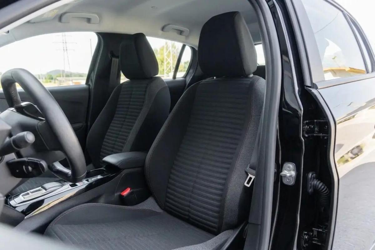 peugeot-208-2020-diesel-1499cc