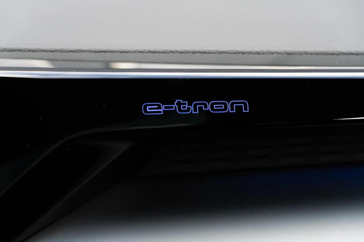 audi-e-tron-gt-2021-eletrico-0cc