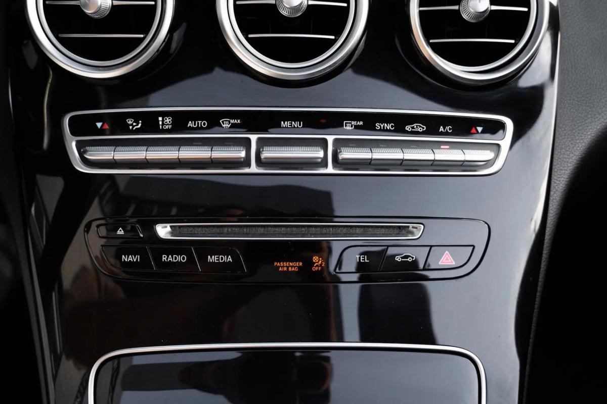 mercedes-benz-classe-c-c-220-d-cabriolet-2017-diesel-2143cc