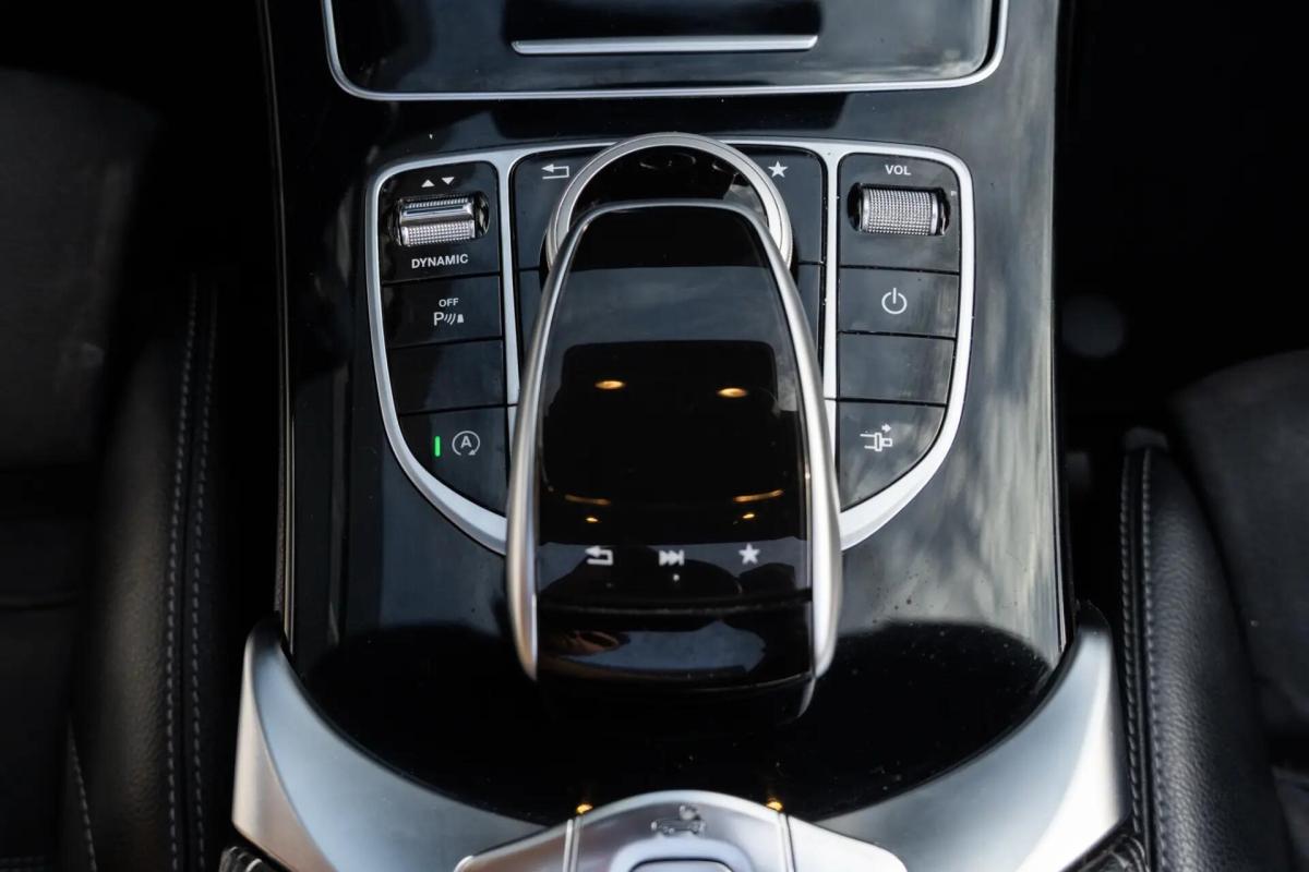 mercedes-benz-classe-c-c-220-d-cabriolet-2017-diesel-2143cc