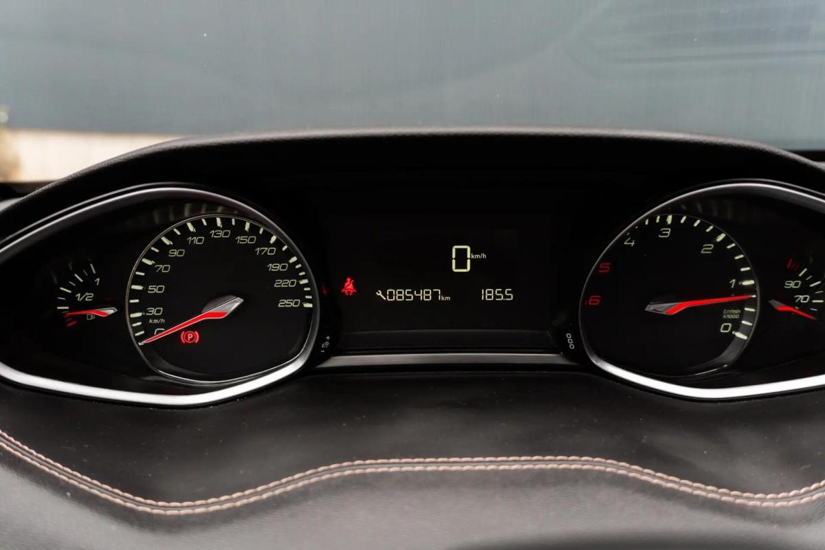 peugeot-308-2019-diesel-1499cc