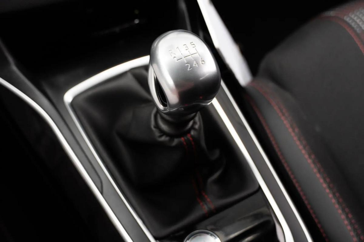 peugeot-308-2019-diesel-1499cc