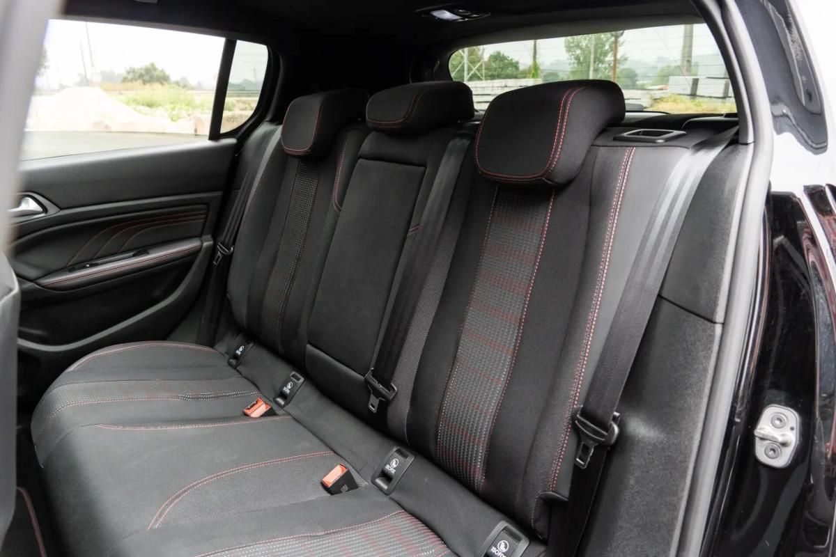 peugeot-308-2019-diesel-1499cc