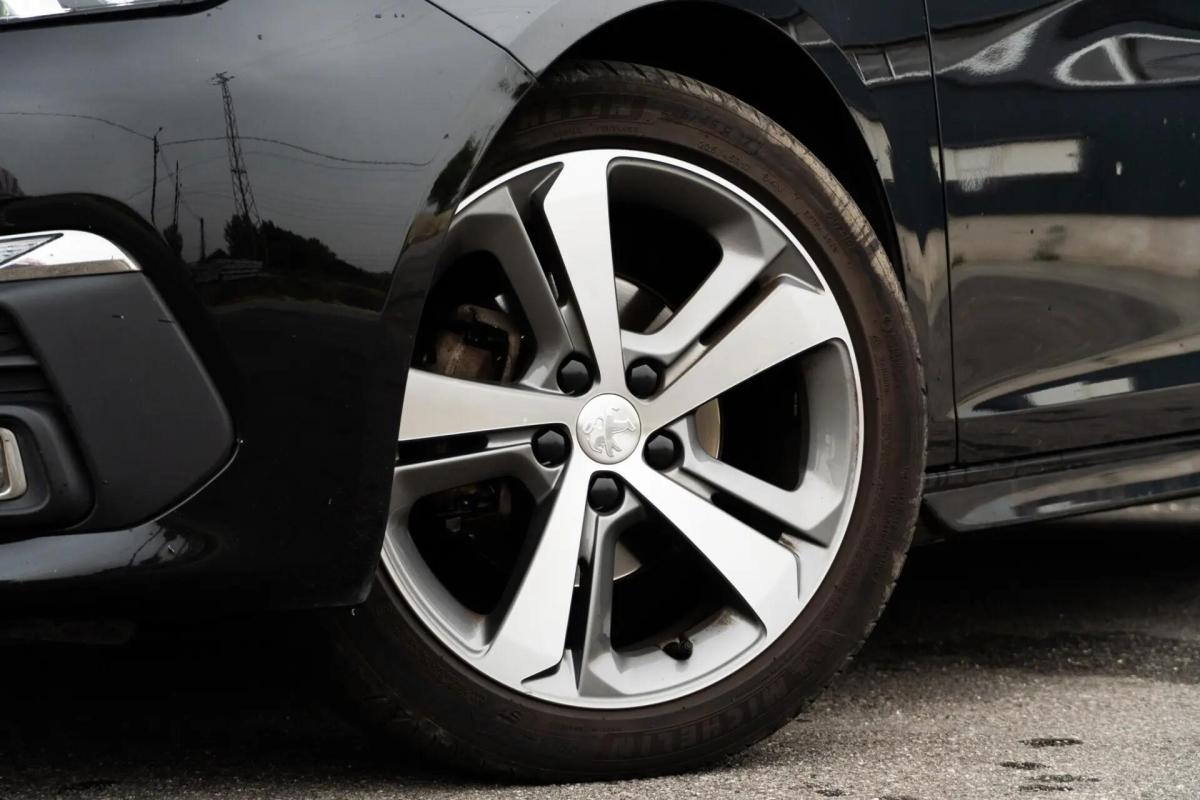 peugeot-308-2019-diesel-1499cc