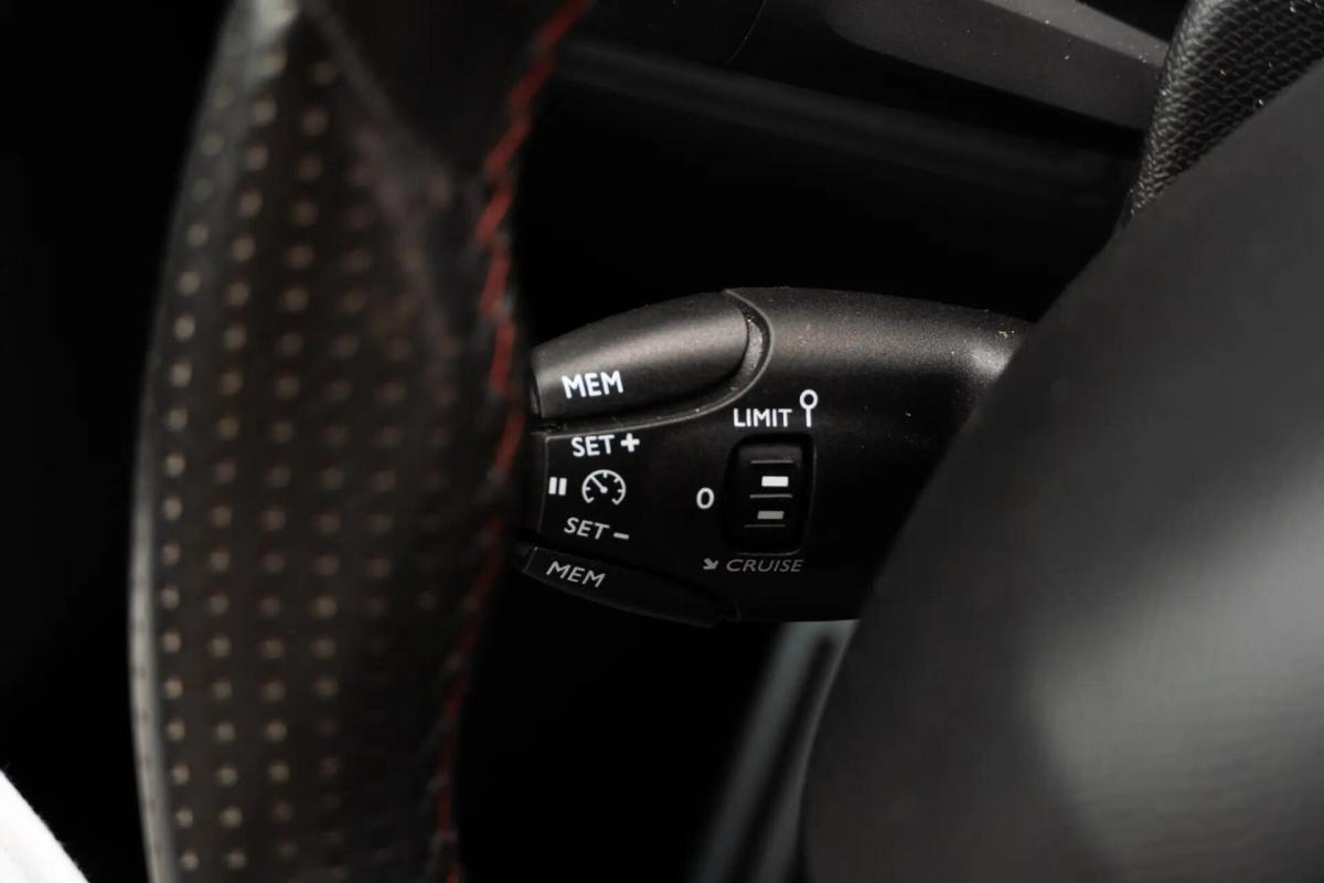 peugeot-308-2019-diesel-1499cc