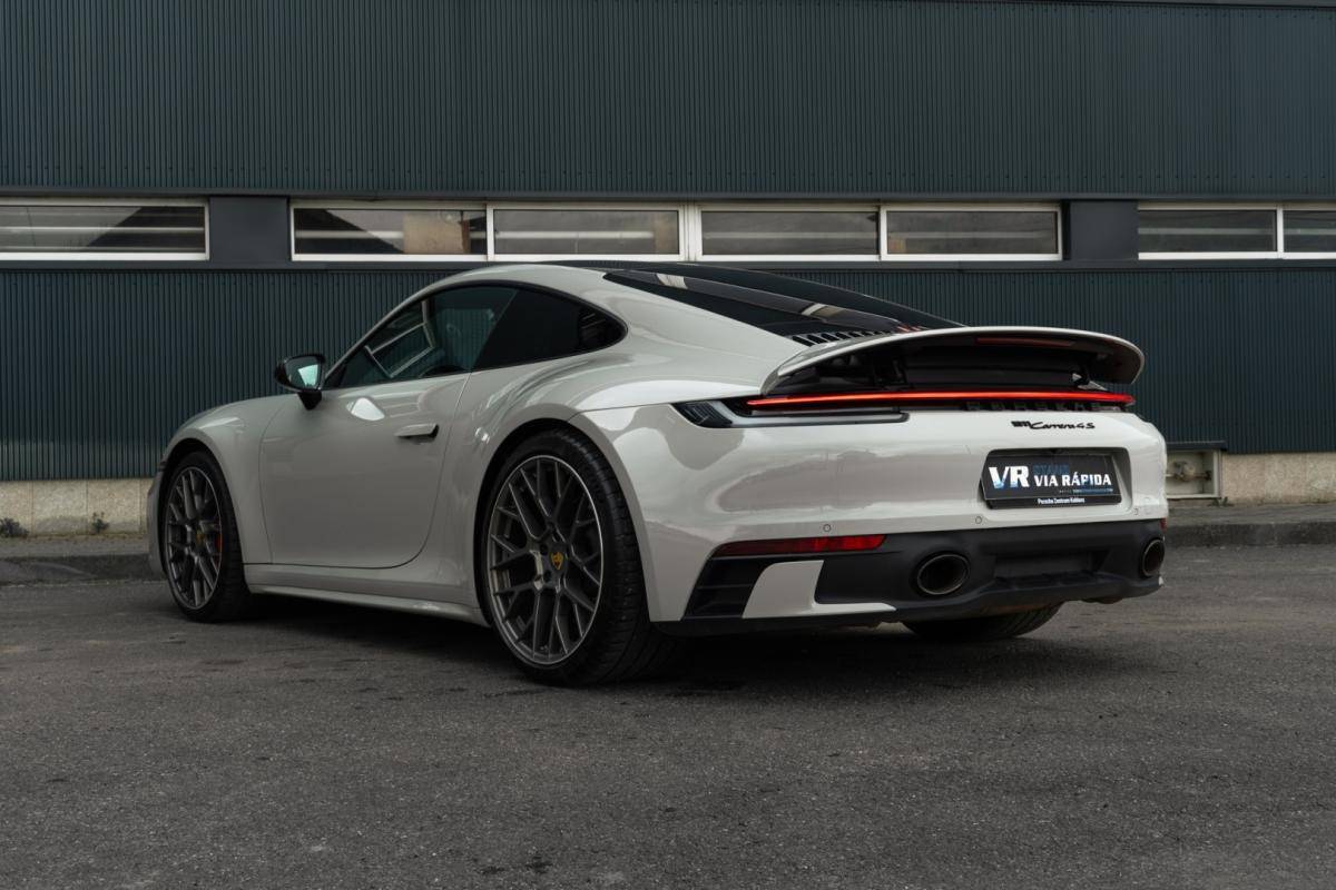 porsche-992-2021-gasolina-2981cc