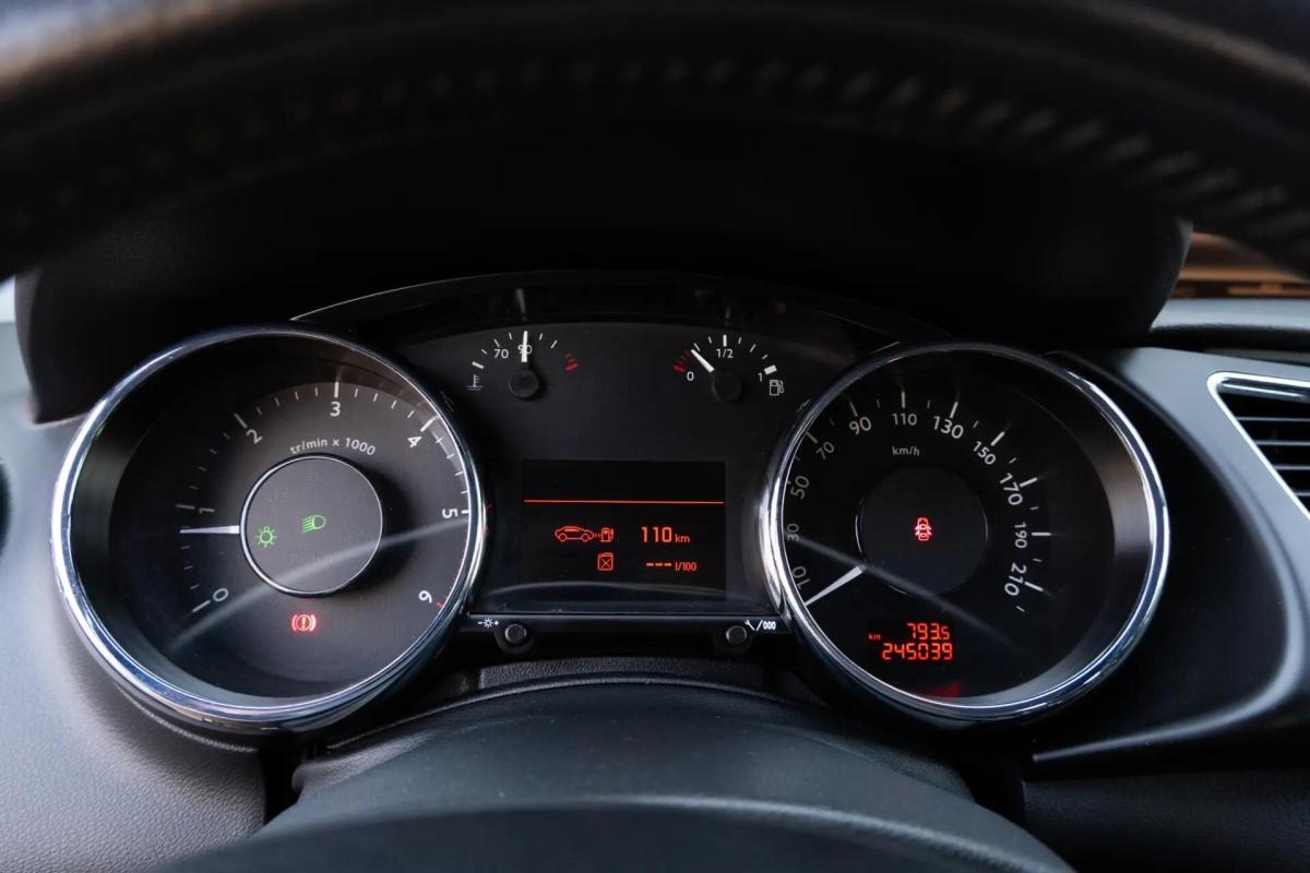 peugeot-3008-2012-diesel-1560cc