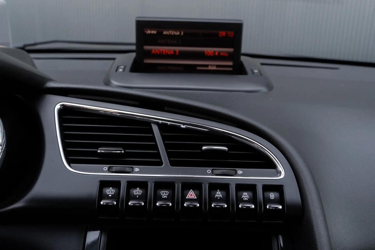 peugeot-3008-2012-diesel-1560cc