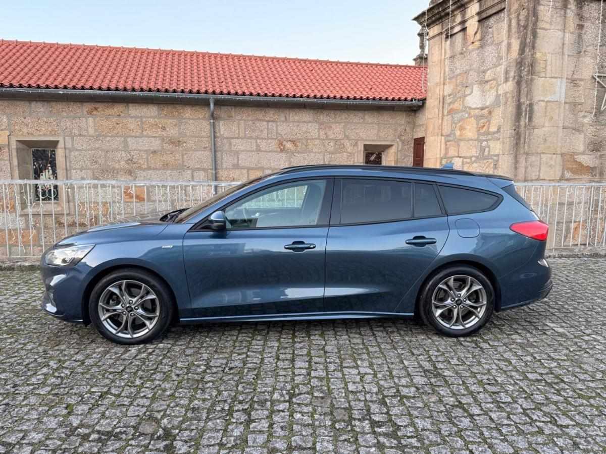 ford-focus-sw-2021-diesel-1499cc