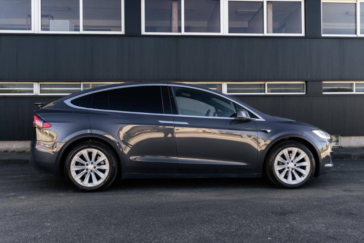 tesla-model-x-2020-eletrico-0cc