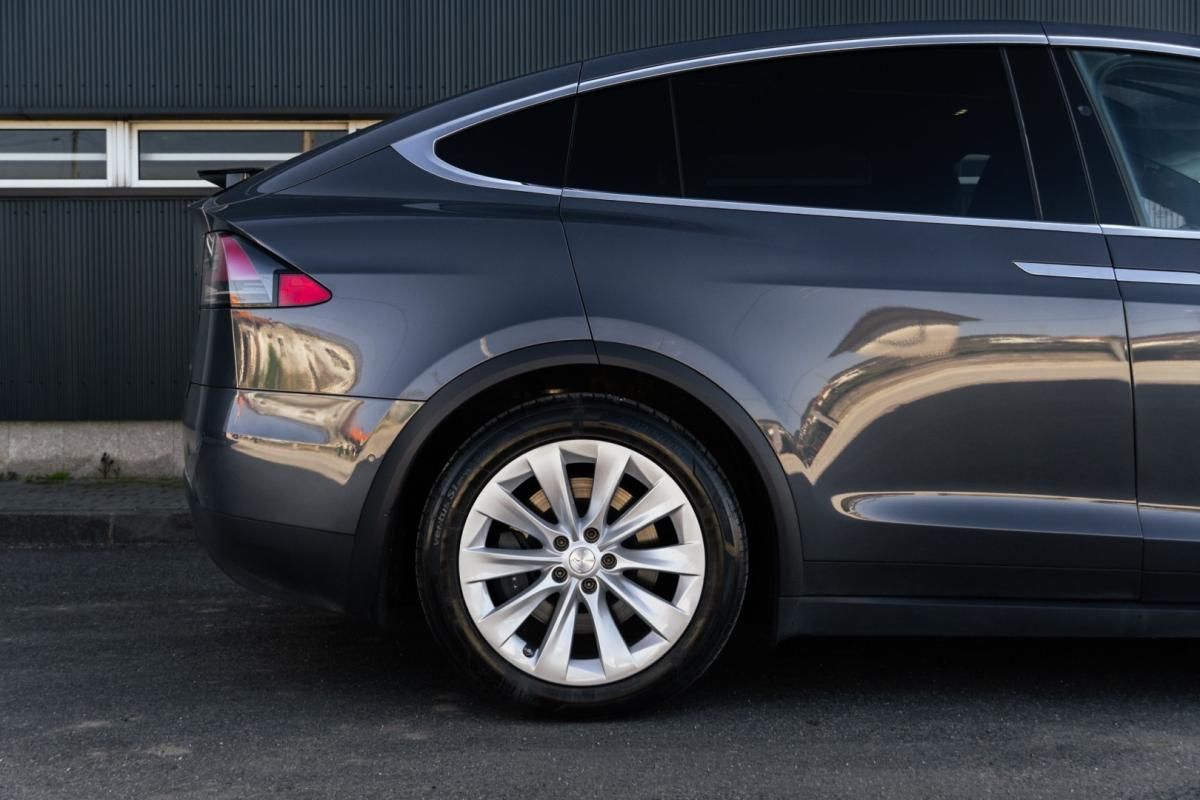 tesla-model-x-2020-eletrico-0cc