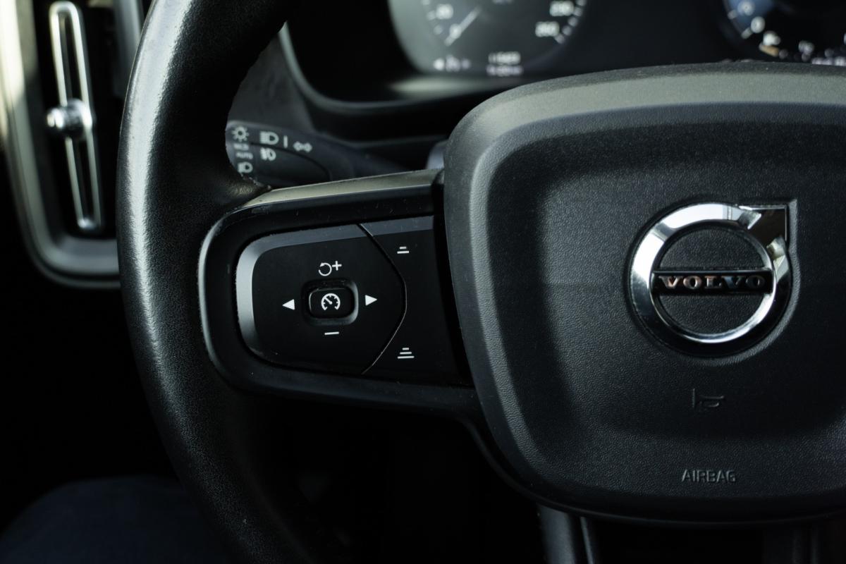 volvo-xc40-2019-gasolina-1477cc