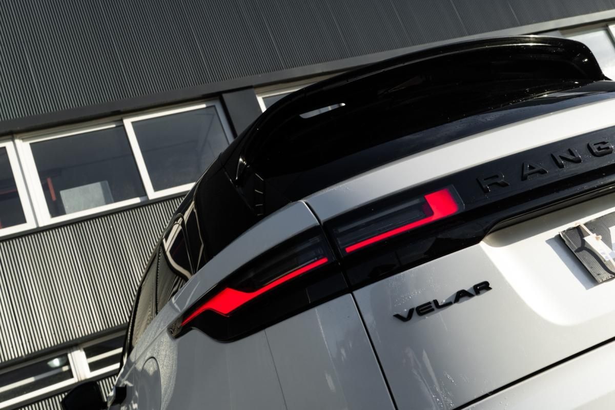 land-rover-range-rover-velar-2023-hibrido-1997cc