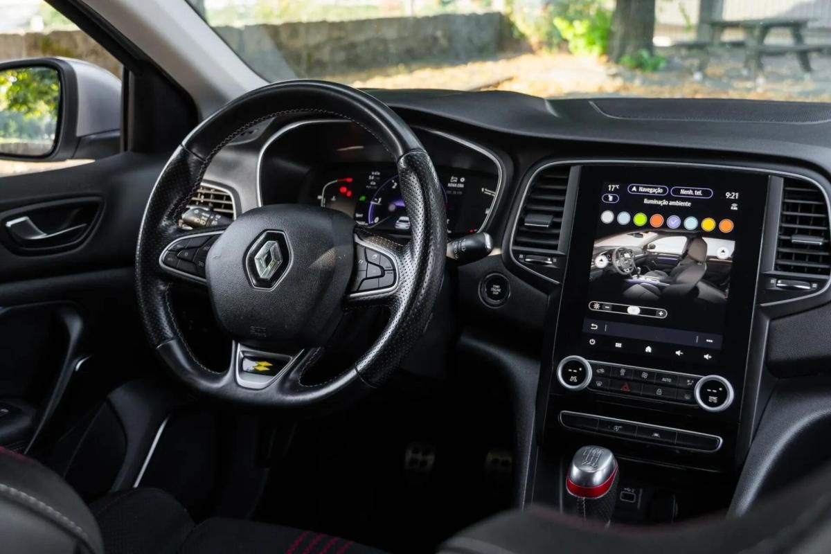 renault-megane-sport-tourer-2022-diesel-1461cc