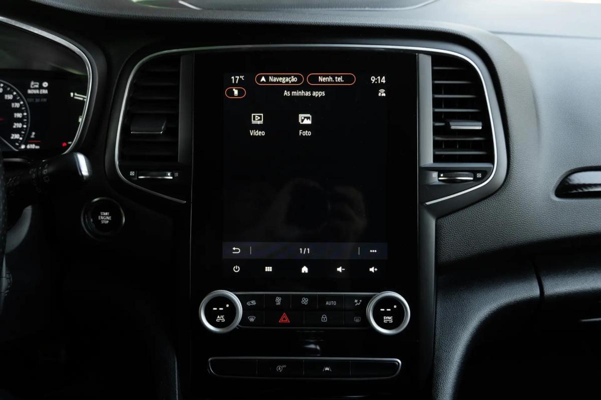 renault-megane-sport-tourer-2022-diesel-1461cc
