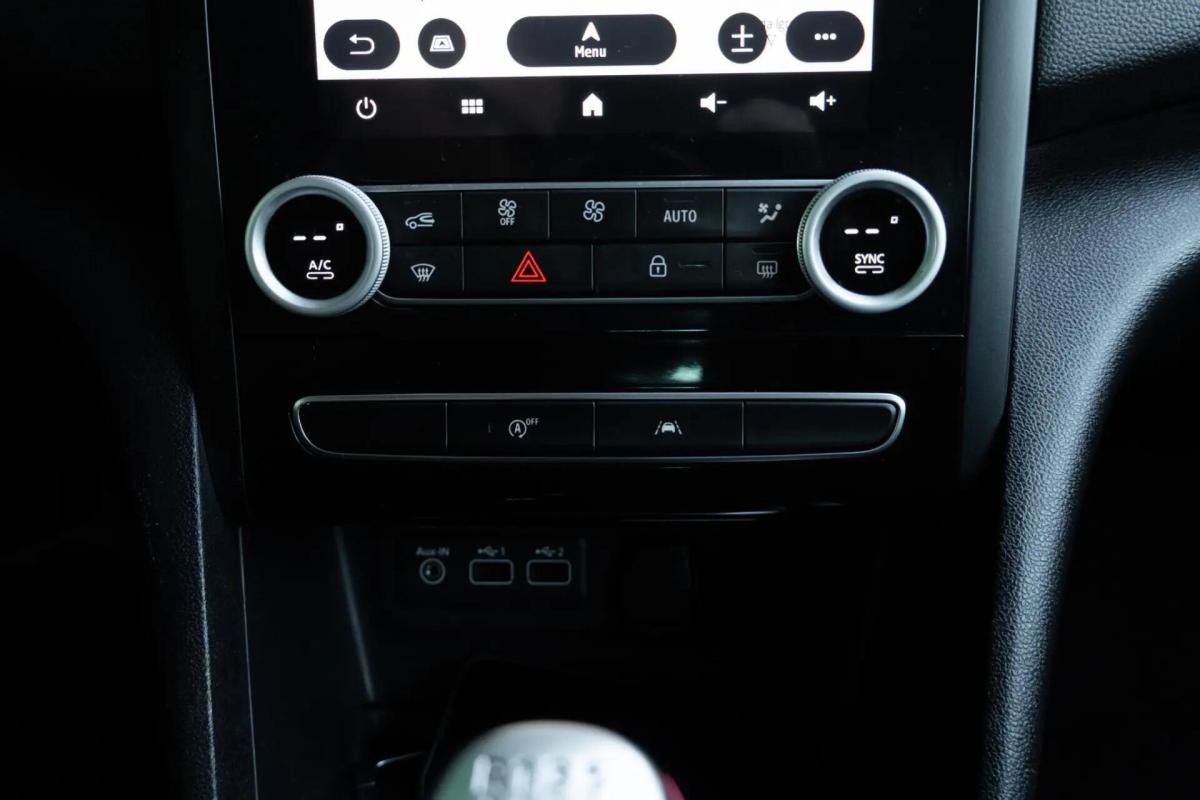 renault-megane-sport-tourer-2022-diesel-1461cc