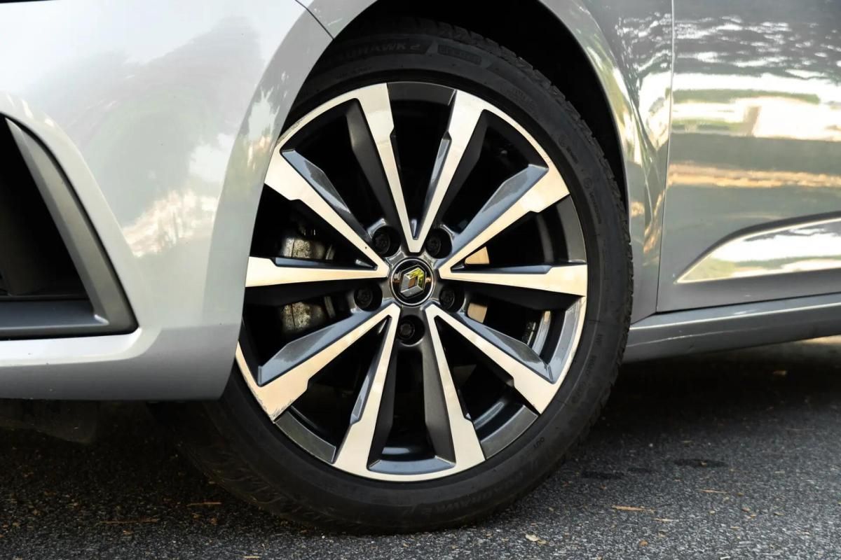 renault-megane-sport-tourer-2022-diesel-1461cc
