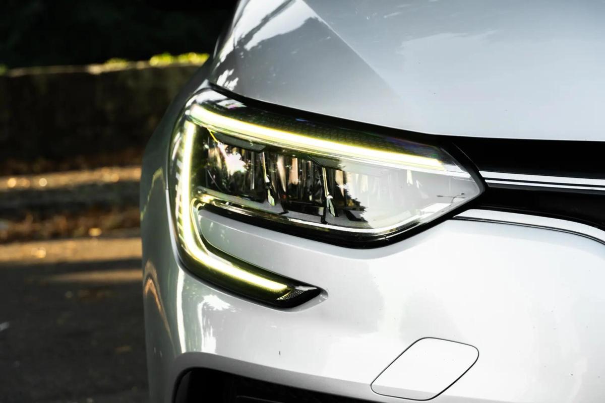 renault-megane-sport-tourer-2022-diesel-1461cc