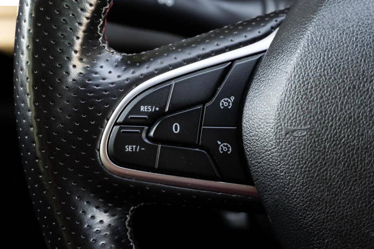 renault-megane-sport-tourer-2022-diesel-1461cc