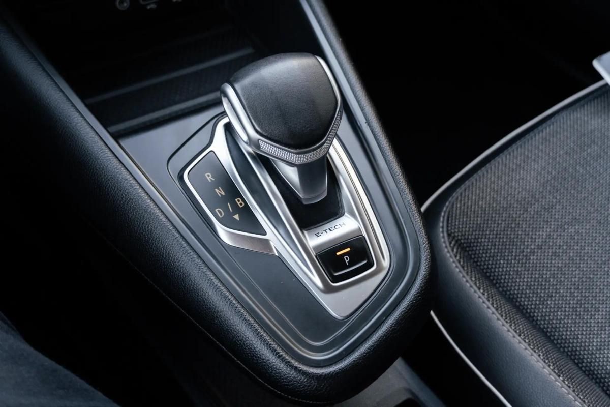 renault-captur-2021-hibrido-a-gasolina-1598cc