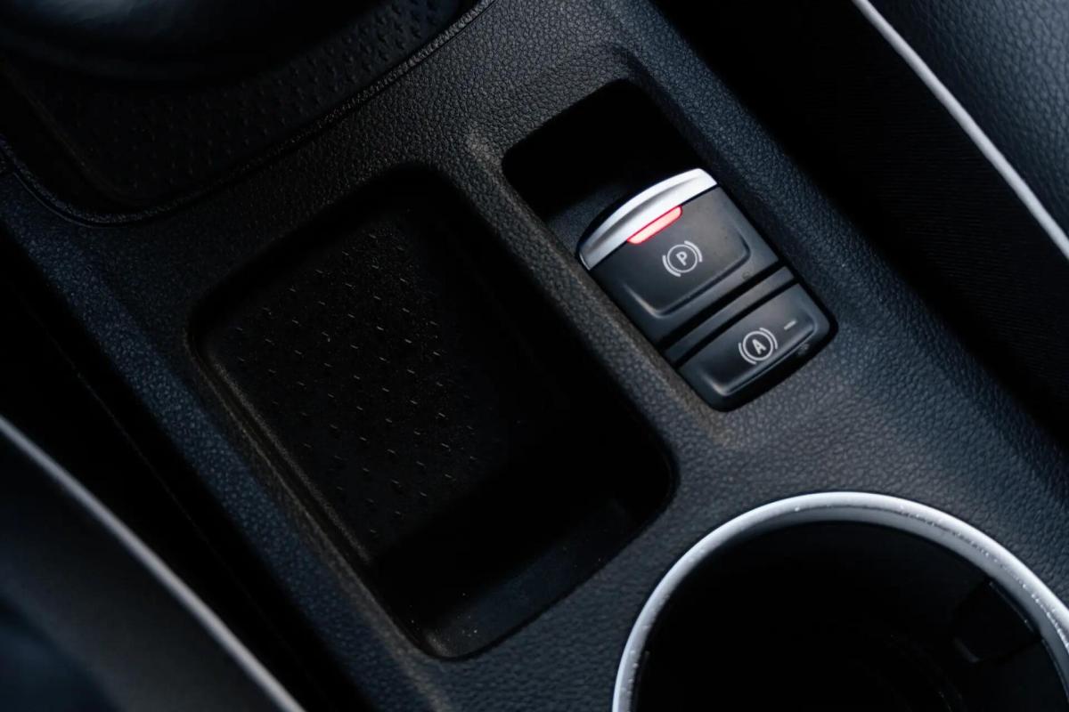 renault-captur-2021-hibrido-a-gasolina-1598cc