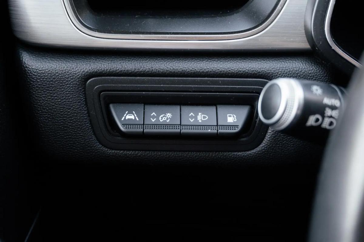 renault-captur-2021-hibrido-a-gasolina-1598cc