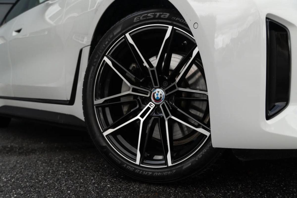 bmw-serie-i-2023-eletrico-0cc