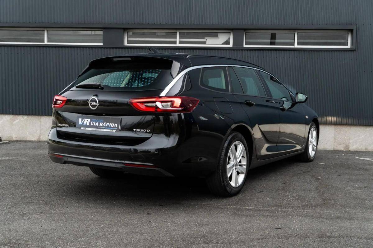 opel-insignia-sports-tourer-2019-diesel-1598cc