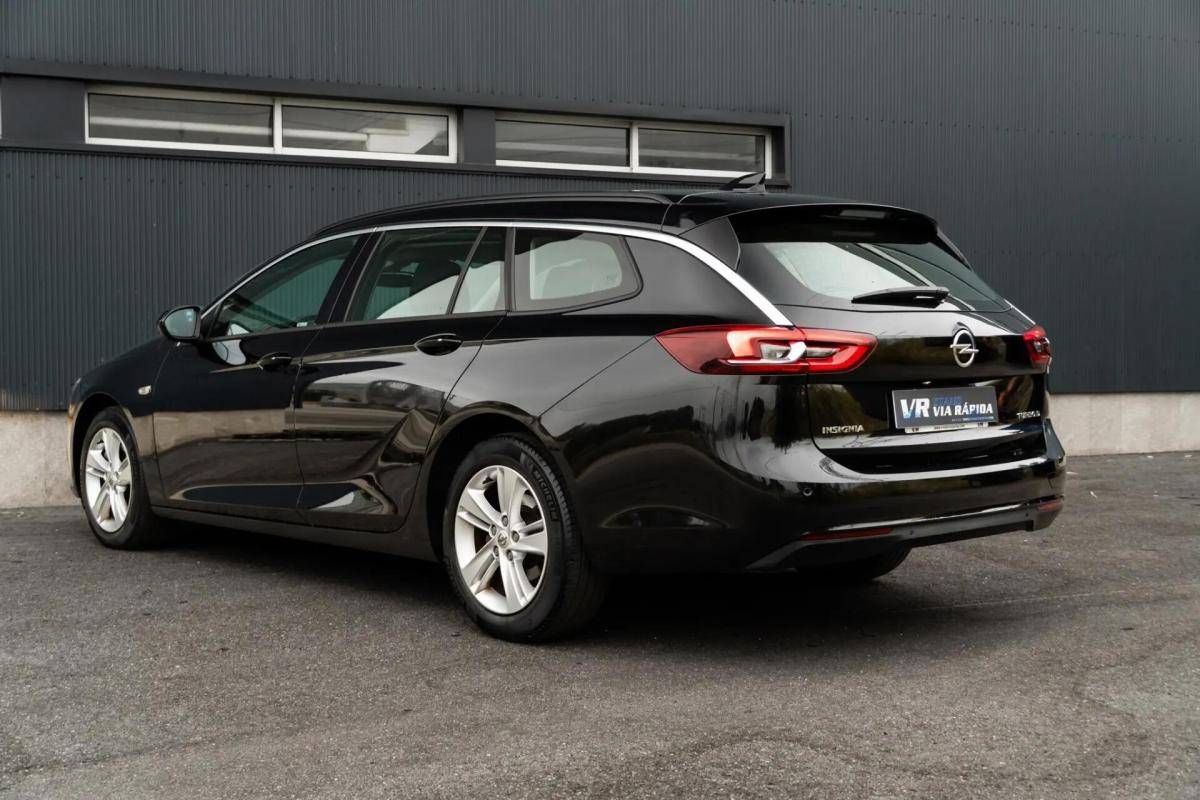 opel-insignia-sports-tourer-2019-diesel-1598cc