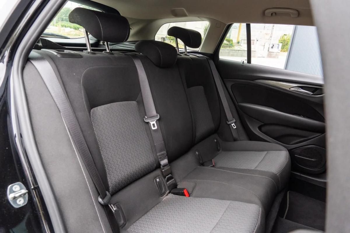 opel-insignia-sports-tourer-2019-diesel-1598cc