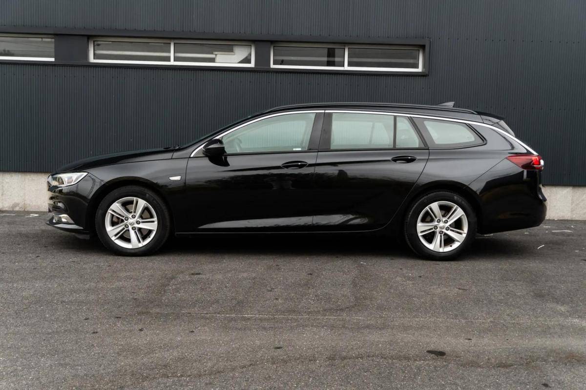 opel-insignia-sports-tourer-2019-diesel-1598cc
