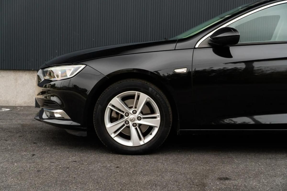 opel-insignia-sports-tourer-2019-diesel-1598cc