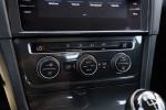 volkswagen-golf-2019-diesel-1598cc