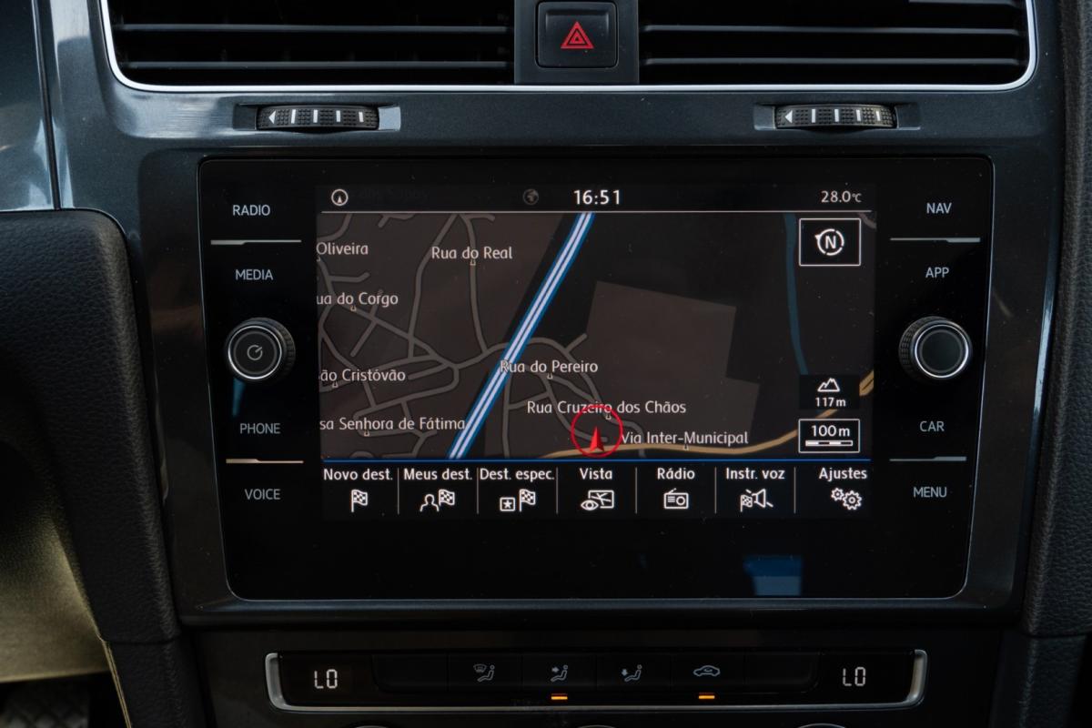 volkswagen-golf-2019-diesel-1598cc