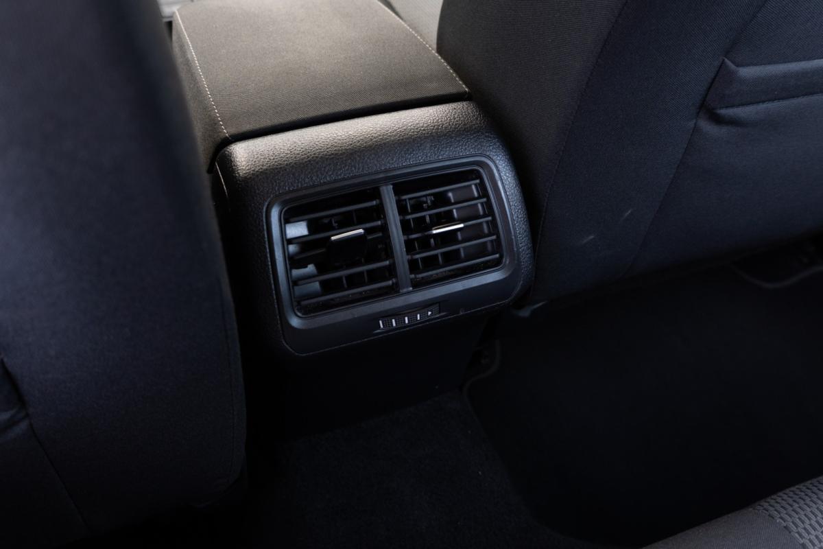 volkswagen-golf-2019-diesel-1598cc