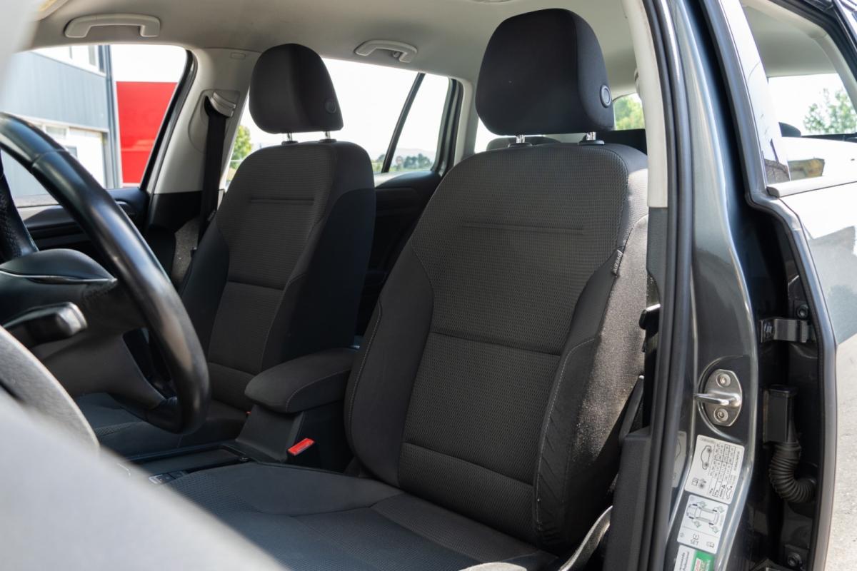 volkswagen-golf-2019-diesel-1598cc