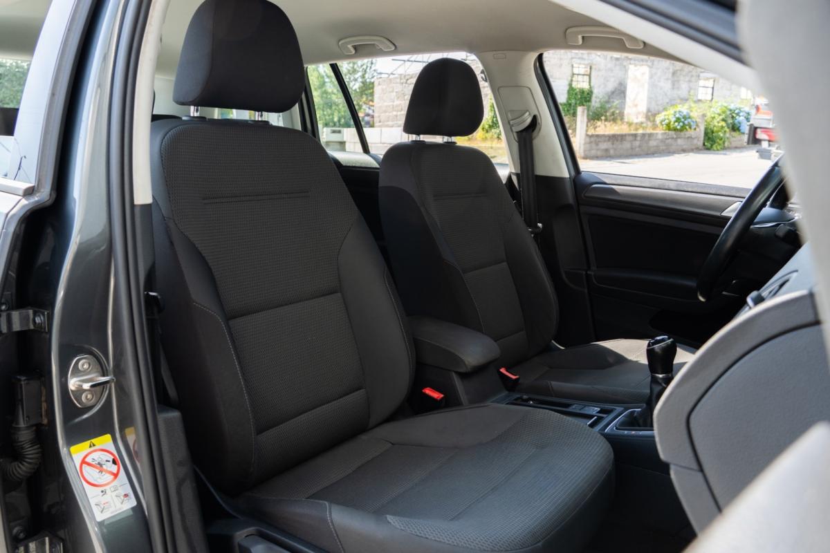 volkswagen-golf-2019-diesel-1598cc