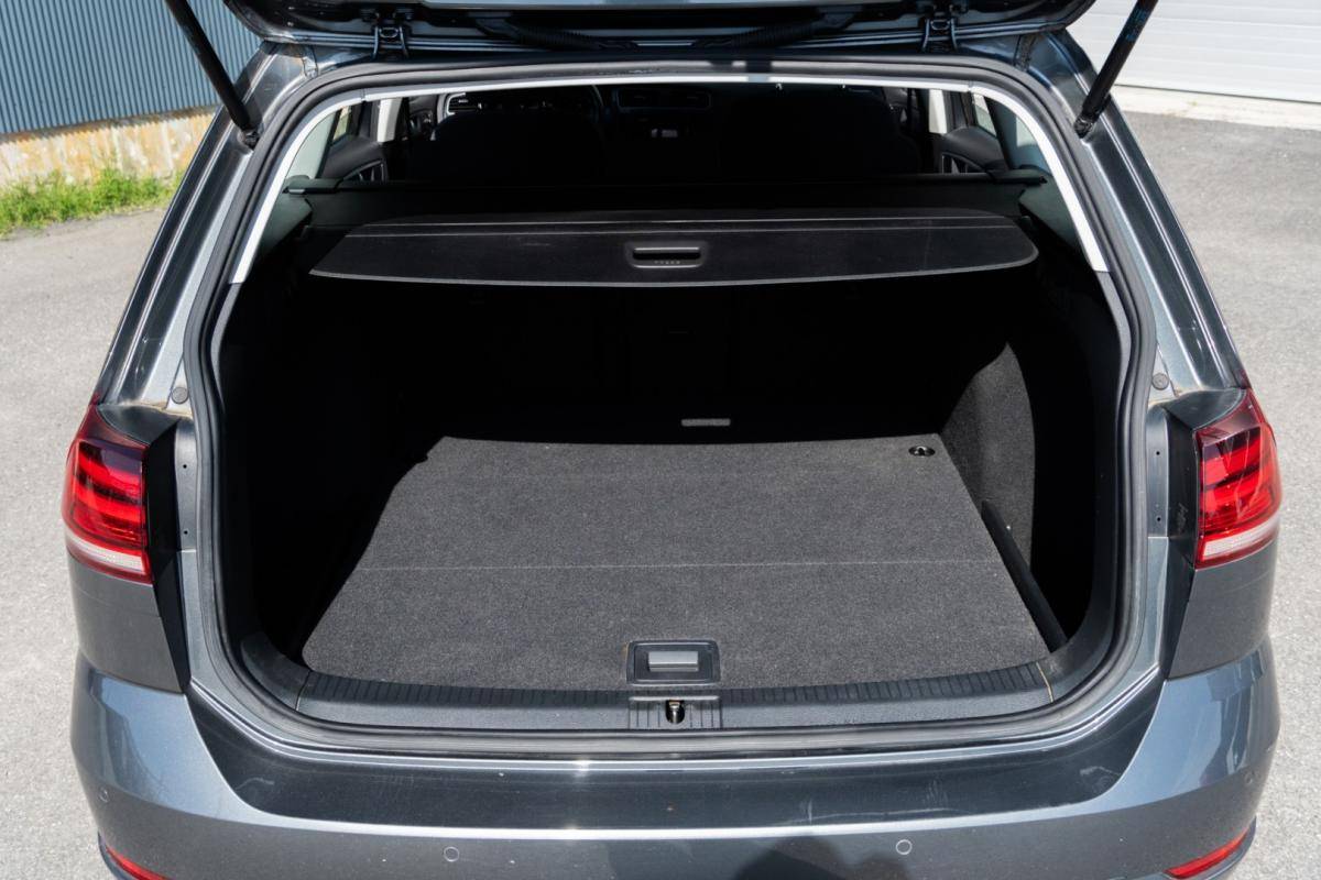 volkswagen-golf-2019-diesel-1598cc
