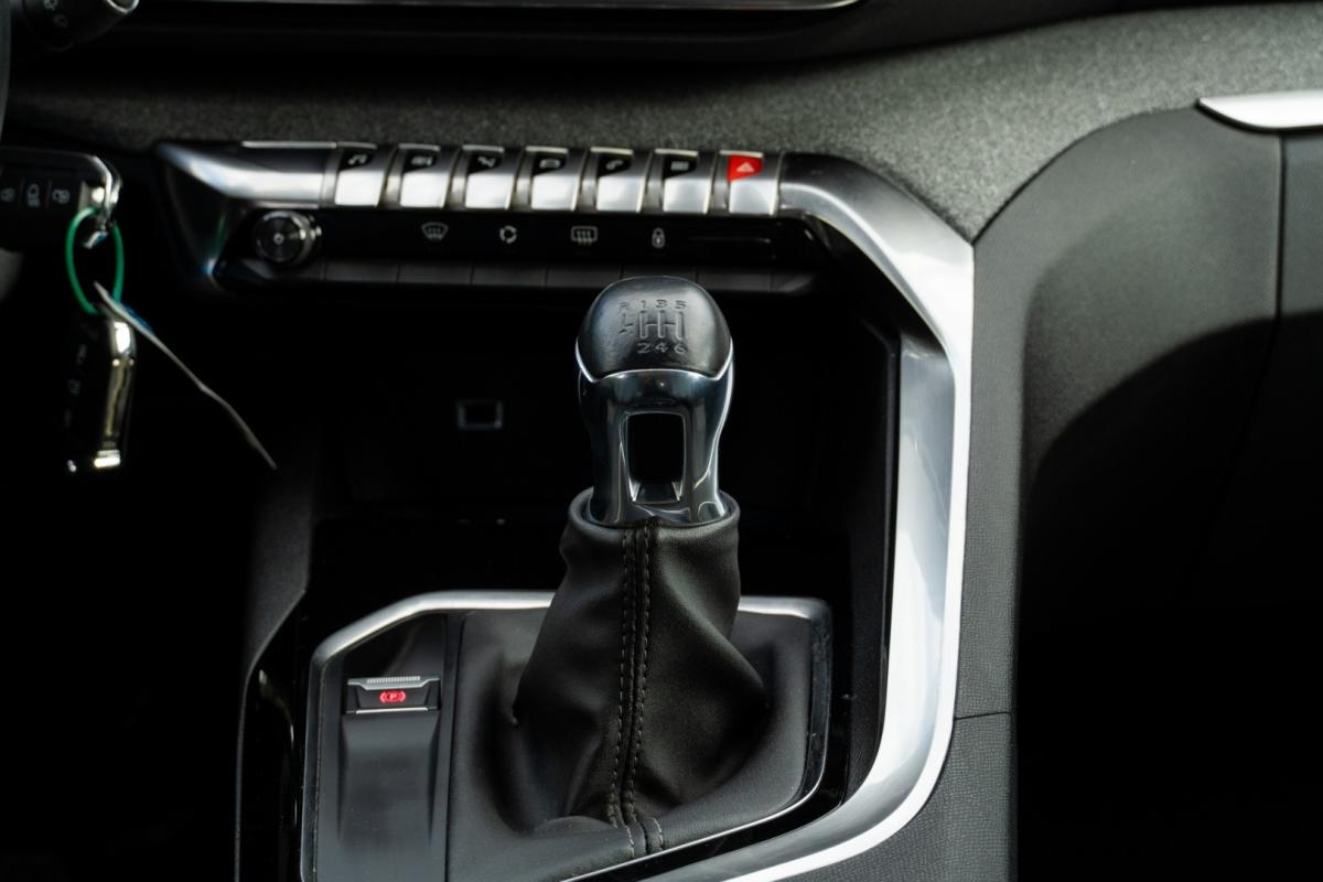 peugeot-3008-2018-gasolina-1199cc