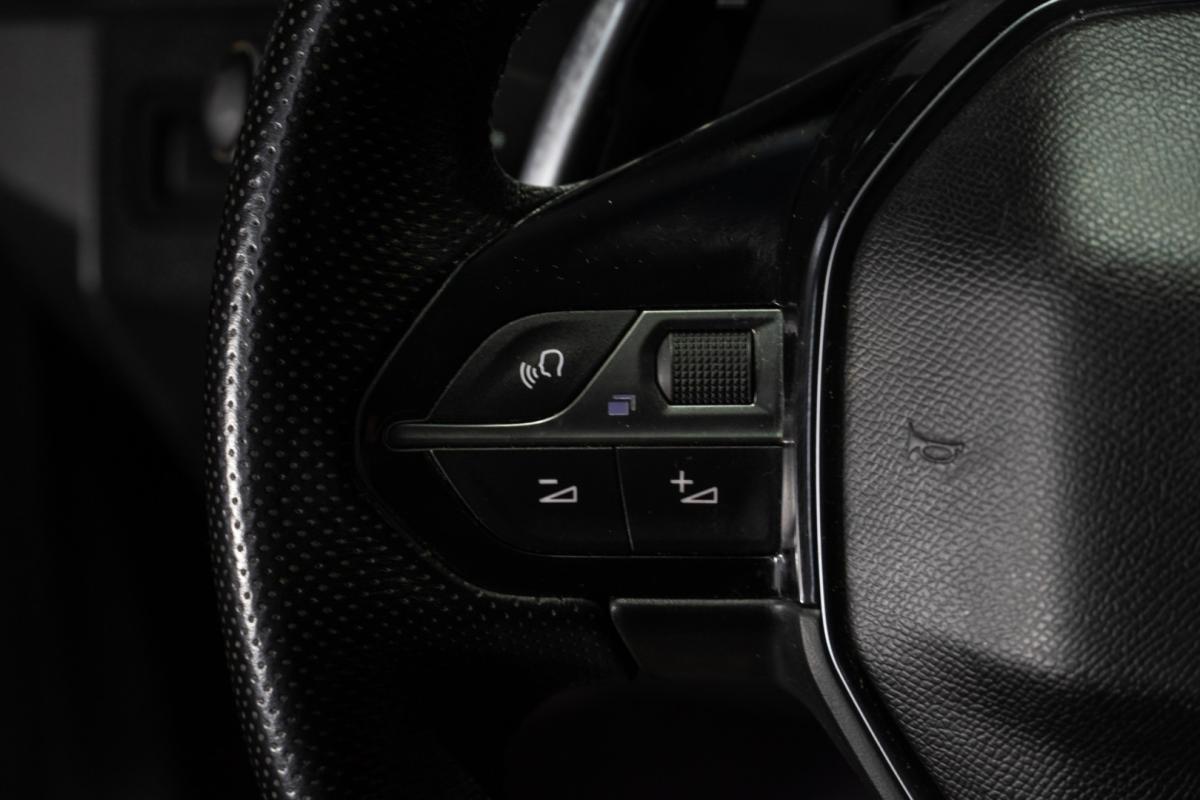 peugeot-3008-2019-diesel-1499cc