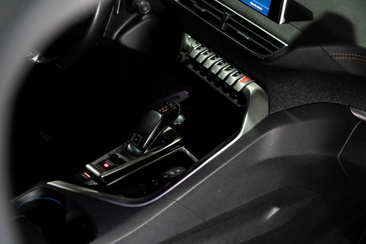 peugeot-3008-2019-diesel-1499cc