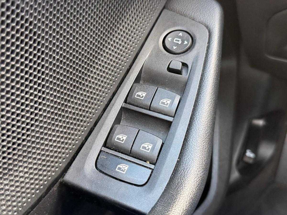 bmw-serie-1-2019-diesel-1496cc