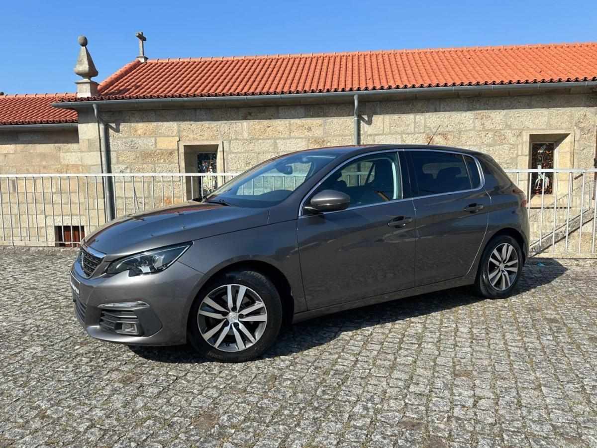 peugeot-308-2020-gasolina-1199cc