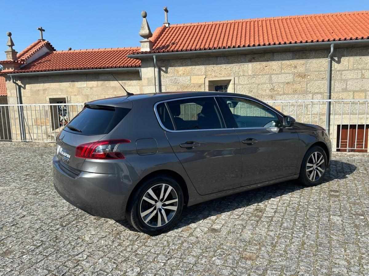 peugeot-308-2020-gasolina-1199cc