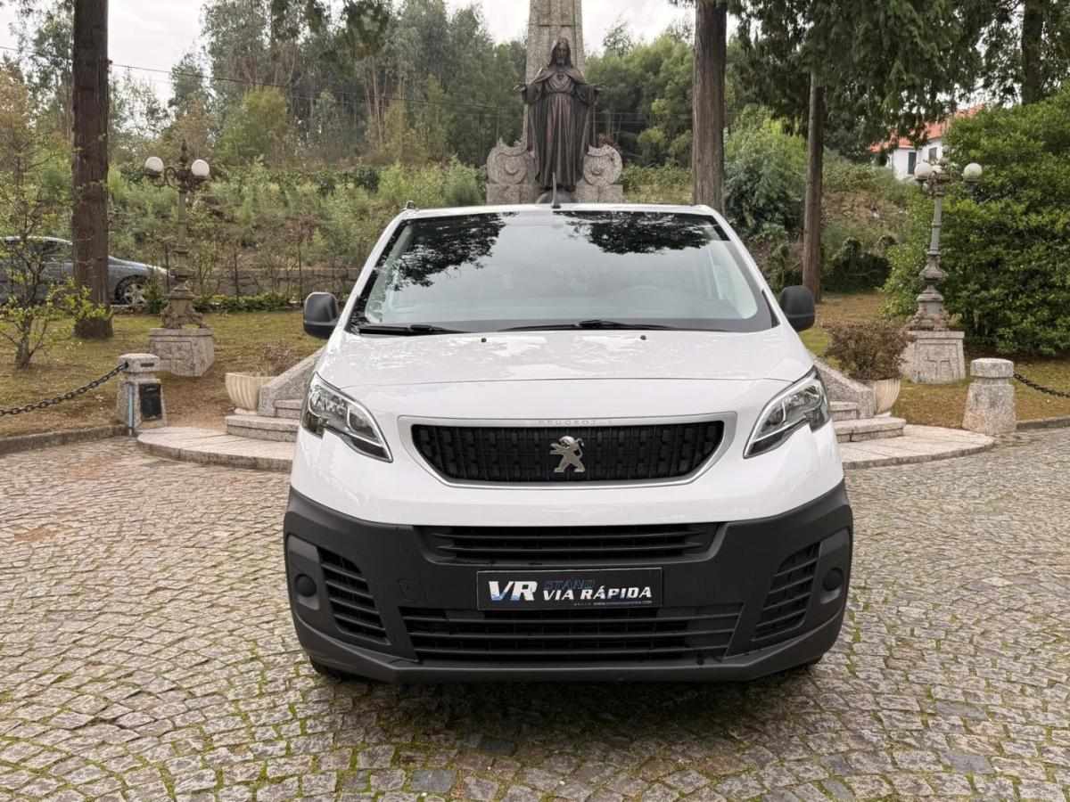 peugeot-traveller-2021-diesel-1499cc