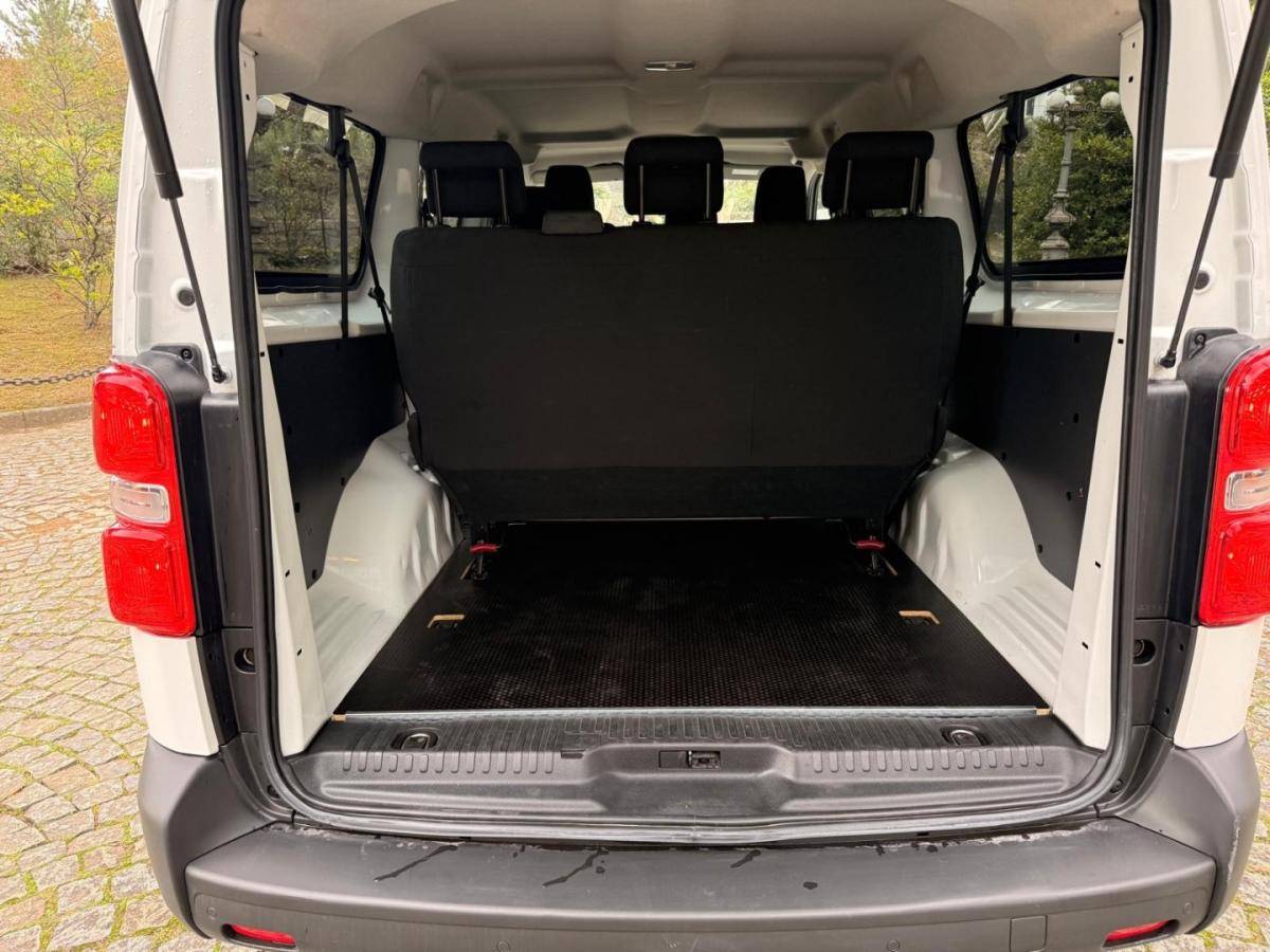 peugeot-traveller-2021-diesel-1499cc