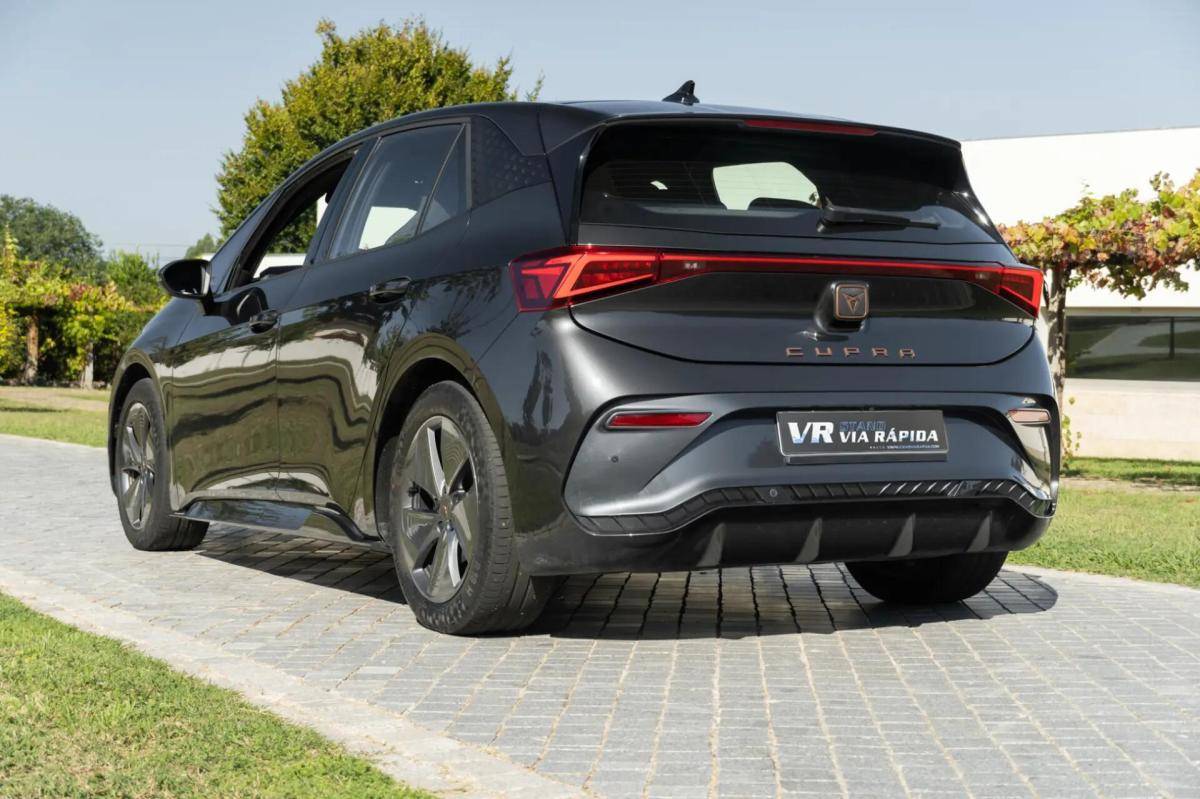 cupra-born-2023-eletrico-0cc