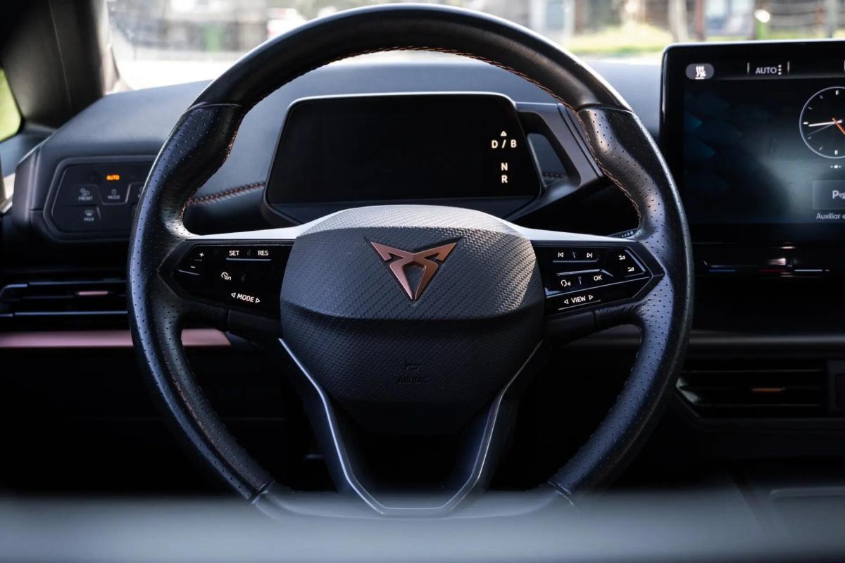 cupra-born-2023-eletrico-0cc