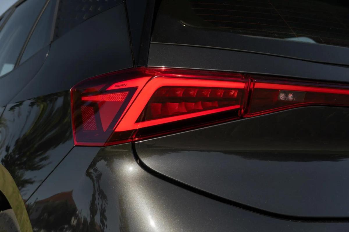cupra-born-2023-eletrico-0cc