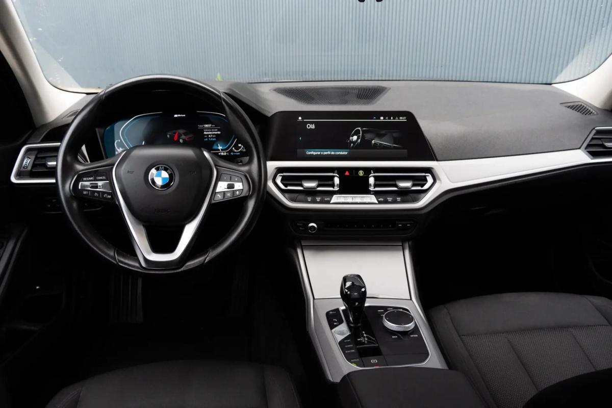 bmw-serie-3-330e-sedan-2019-hibrido-a-gasolina-1998cc